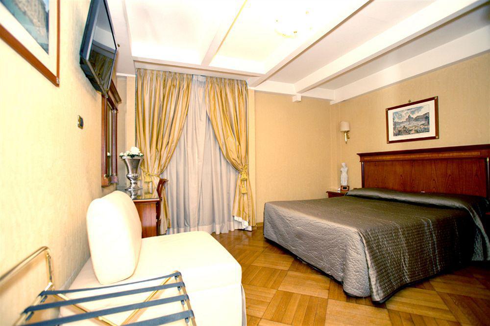 Luxury Rooms H 2000 Roma Ngoại thất bức ảnh